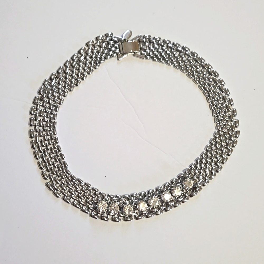 Ann Taylor necklace